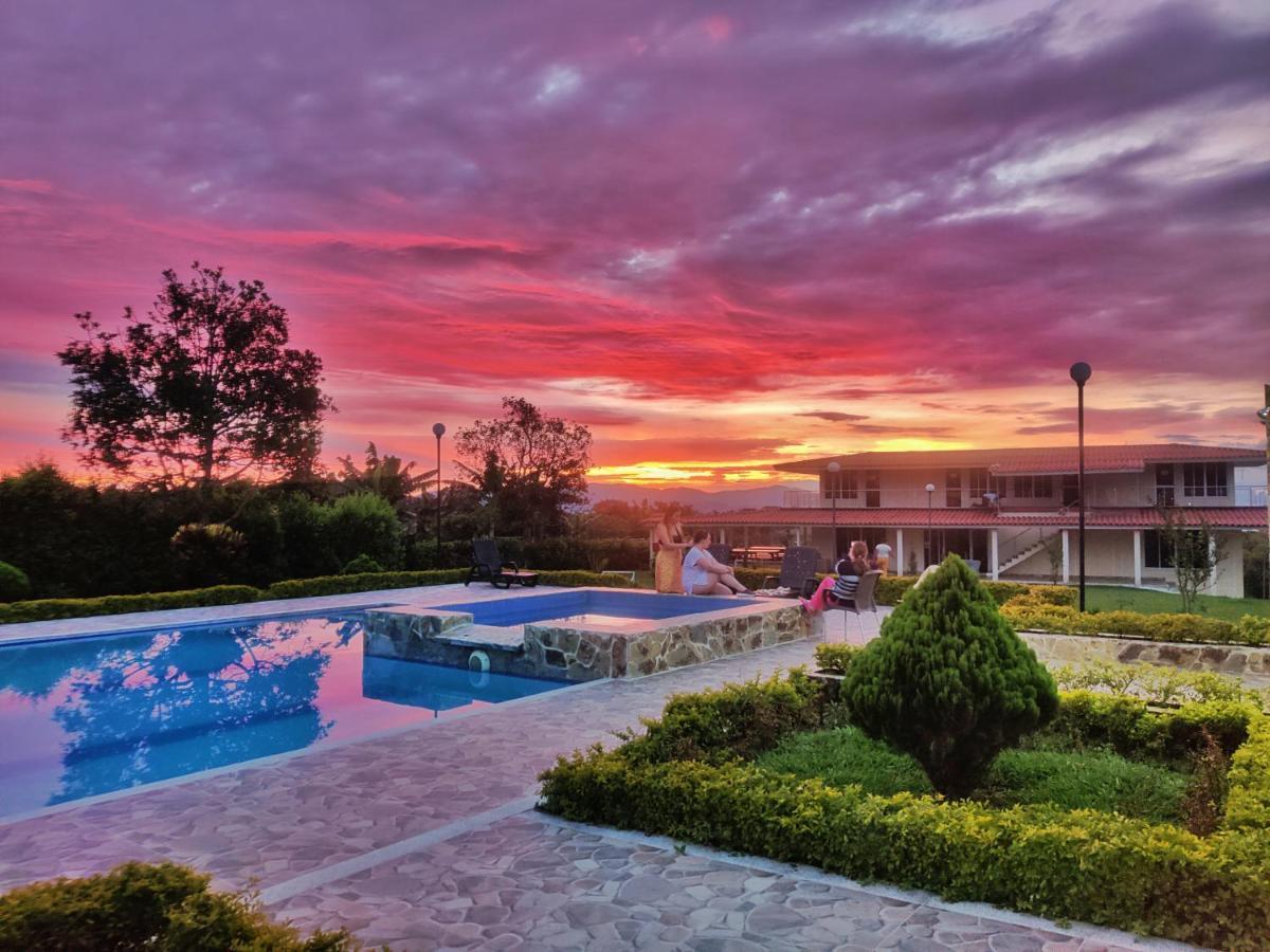 Finca Hotel Heron Кімбая Екстер'єр фото
